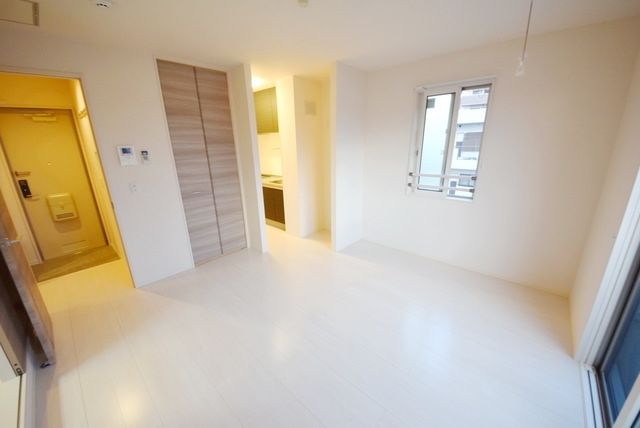 居室・リビング　★９．５帖の広々としたお部屋です★