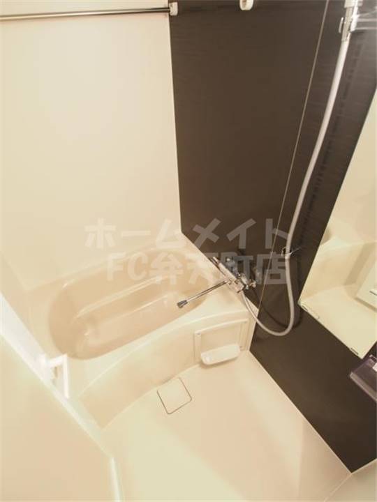 バス・シャワールーム　お風呂で日々の疲れを落としましょう