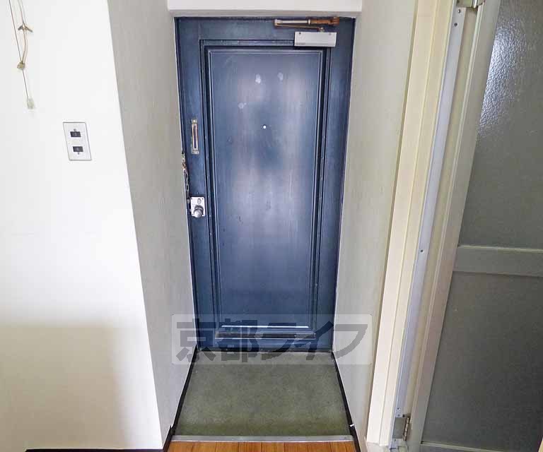 玄関　玄関です。