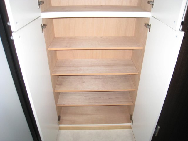 収納　同物件別号室のものです。