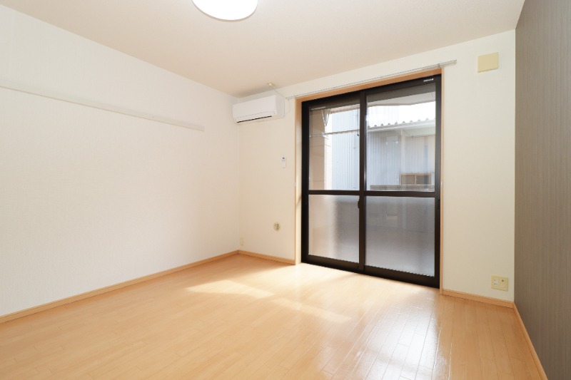 居室・リビング　図面と現状に相違がある場合には現状を優先