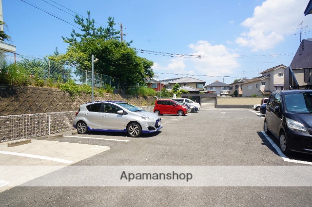 その他　駐車場（その他）まで0m