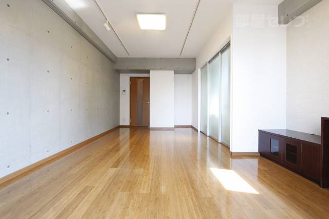 居室・リビング　※１０Ｂ号室室内参照