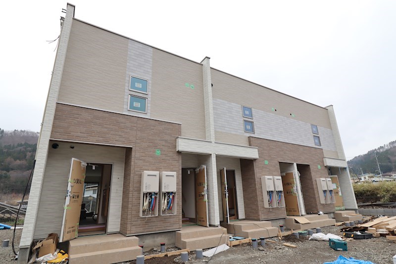 建物外観　重層タイプの1LDKです。