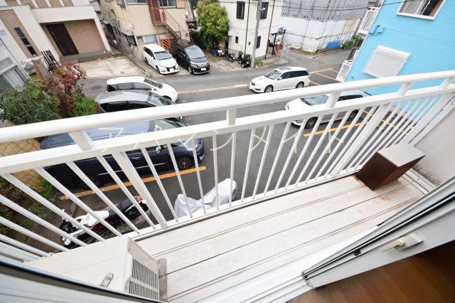 バルコニー　バルコニーあります
