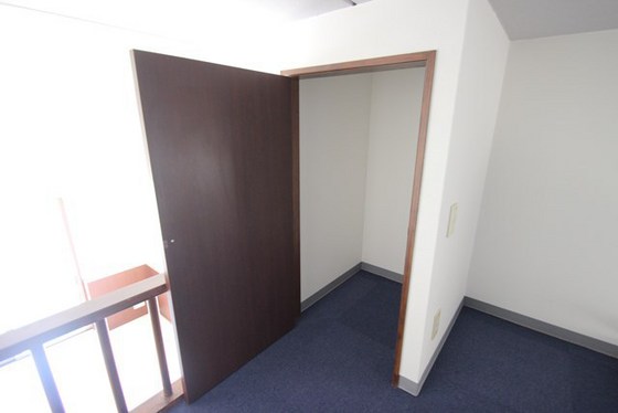 収納　※別部屋の写真です