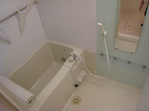 バス・シャワールーム　一日の疲れを癒してください