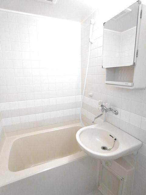 バス・シャワールーム　バス