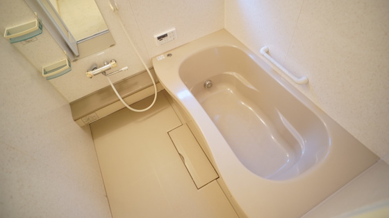 バス・シャワールーム　一坪風呂