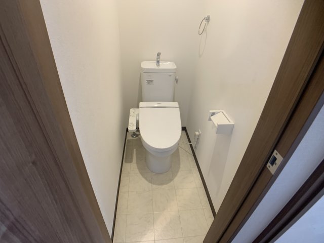 トイレ　温水洗浄便座付きでおすすめ！