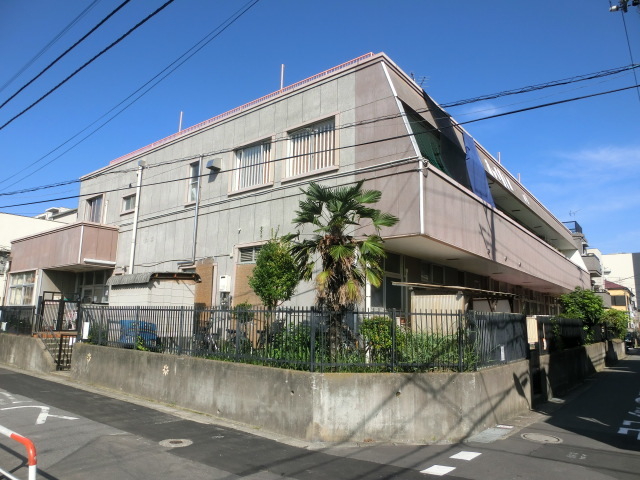 幼稚園・保育園　市川市立稲荷木保育園（幼稚園・保育園）まで689m