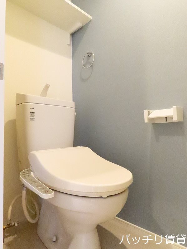 トイレ　同型タイプの為、現状を優先いたします。