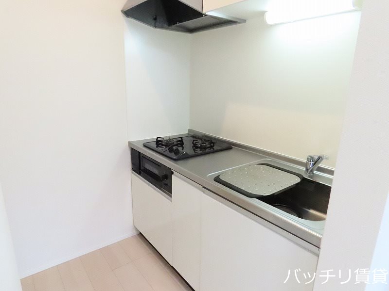 キッチン　同型タイプの為、現状を優先いたします。