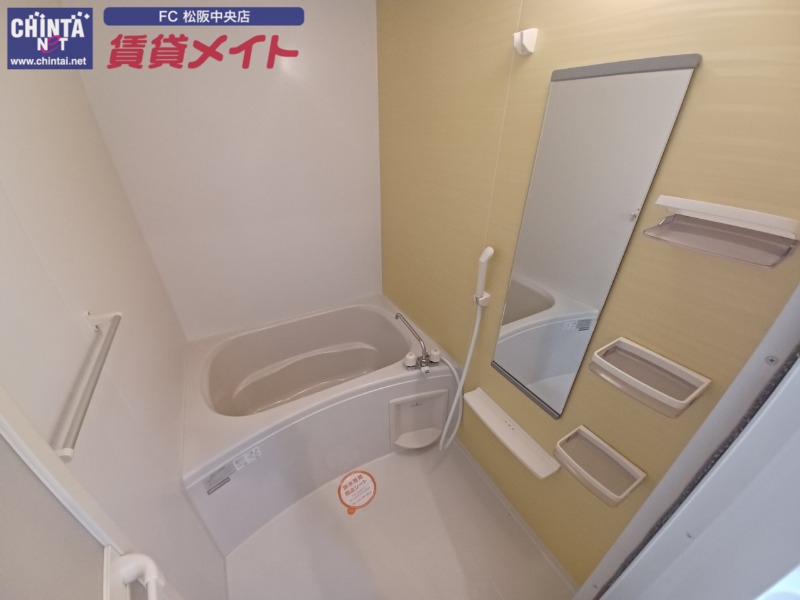 バス・シャワールーム　同物件別部屋参考写真