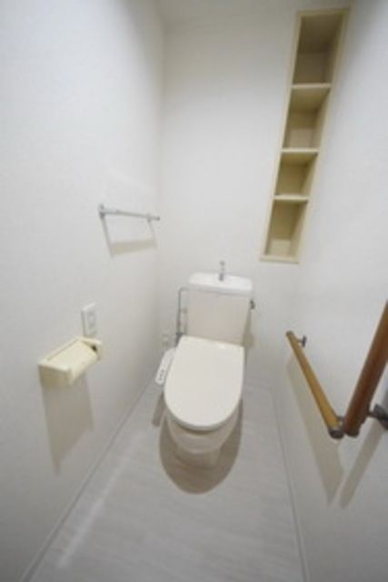 トイレ　別部屋参考写真