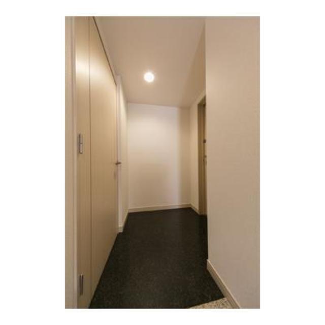 玄関　※写真は同タイプ住戸です。