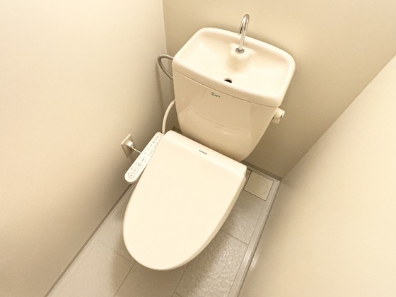 トイレ　シャワー付きトイレ