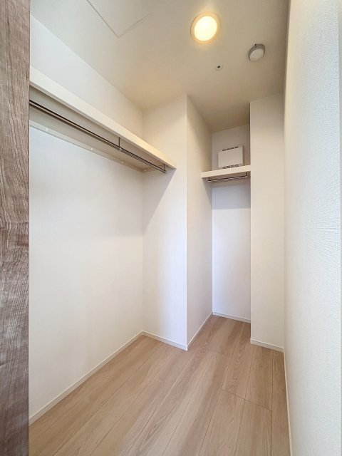 収納　ウォークインクローゼット