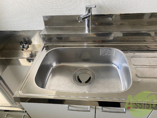 洗面設備　シンプルな洗面です。問題なくお使いいただけます。