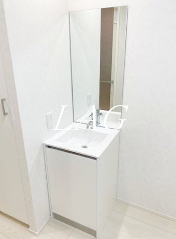 洗面設備　独立洗面台です。