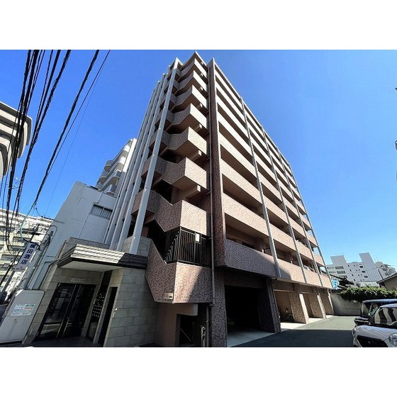 建物外観　駅からも徒歩圏内の好立地