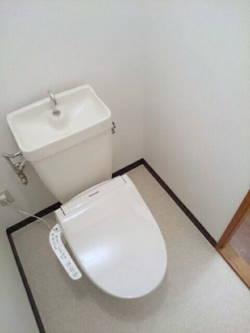 トイレ　シンプルで使いやすいトイレです