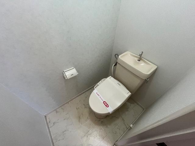 トイレ　シャワー付トイレ