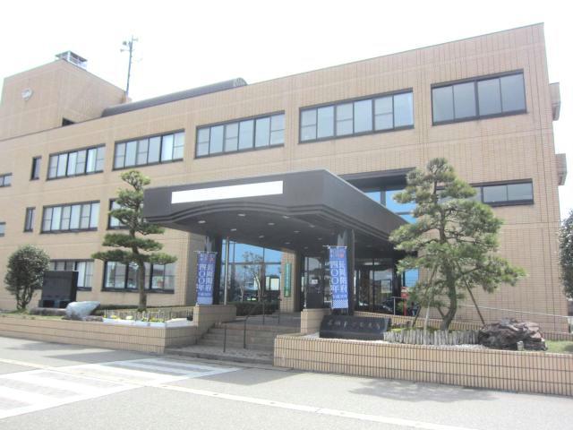 役所　長岡市役所三島支所（役所）まで553m