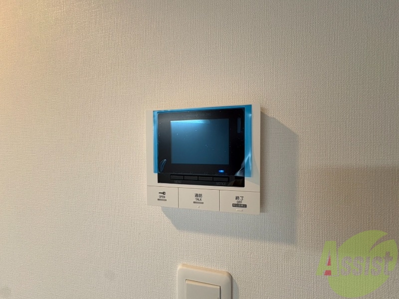 セキュリティ　ＴＶモニター付インターホンです。来客者の顔が見えるので安心！