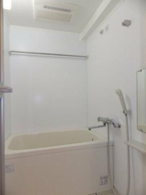 バス・シャワールーム　※別部屋参考写真
