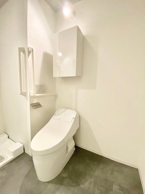 トイレ　落ち着いたトイレです