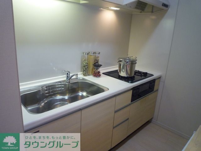 キッチン　Fタイプ2011年4月撮影 ＭＲ時の写真で調度品等は含まれ…