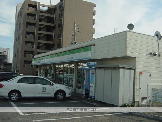その他　ファミリーマート姫路土山東の町店（その他）まで950m