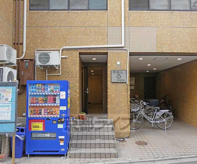 その他共有部分　建物入口です。