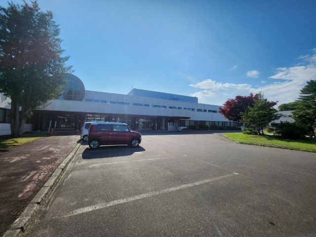 病院　北海道立緑ケ丘病院（病院）まで1557m