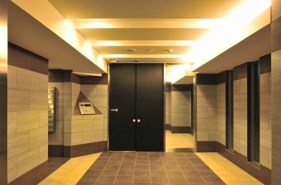 エントランス　毎日通るエントランス♪