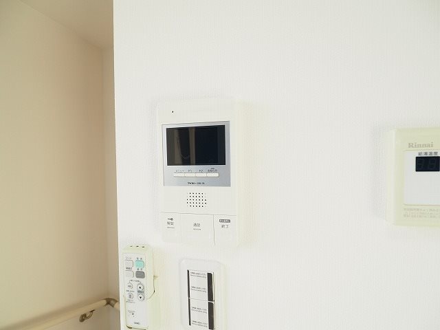 セキュリティ　モニタ付インターホン！