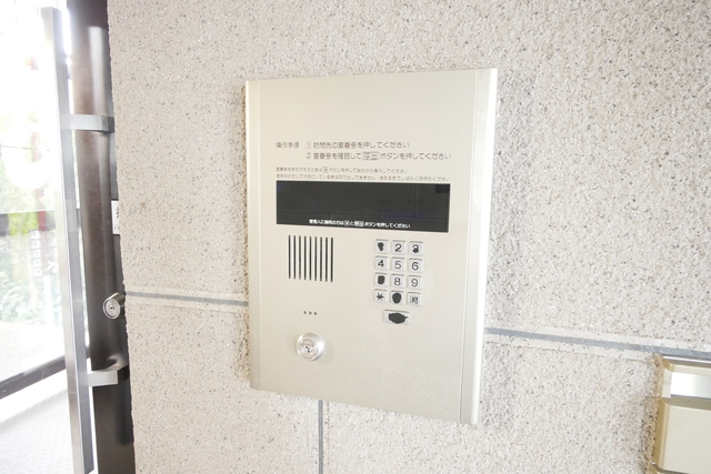 エントランス　★オートロックの写真です★