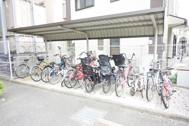 その他共有部分　★屋根付き駐輪場がございます★