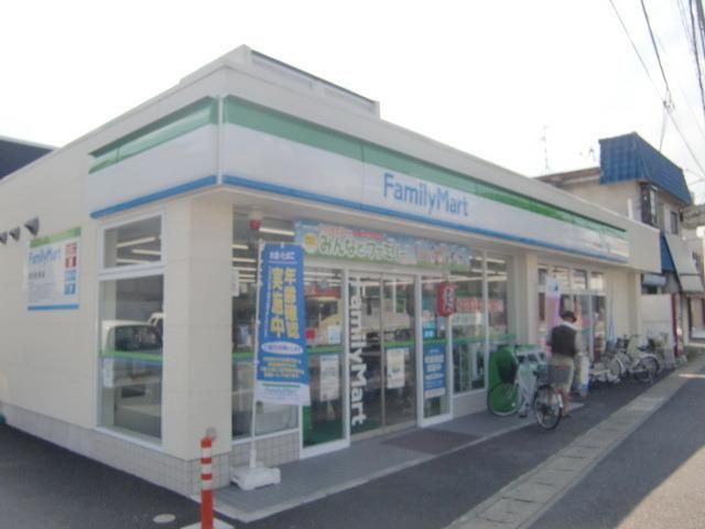 コンビニ　ファミリーマート（コンビニ）まで510m