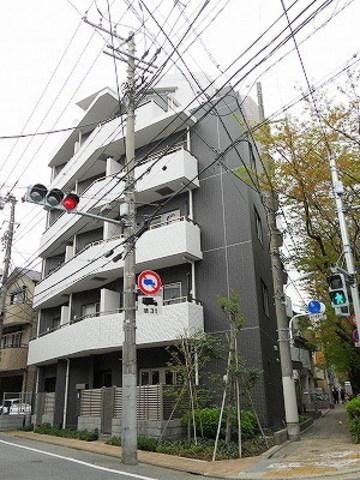建物外観　★緑道沿いに立地★