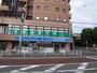 コンビニ　ローソン岸根公園駅前店（コンビニ）まで222m