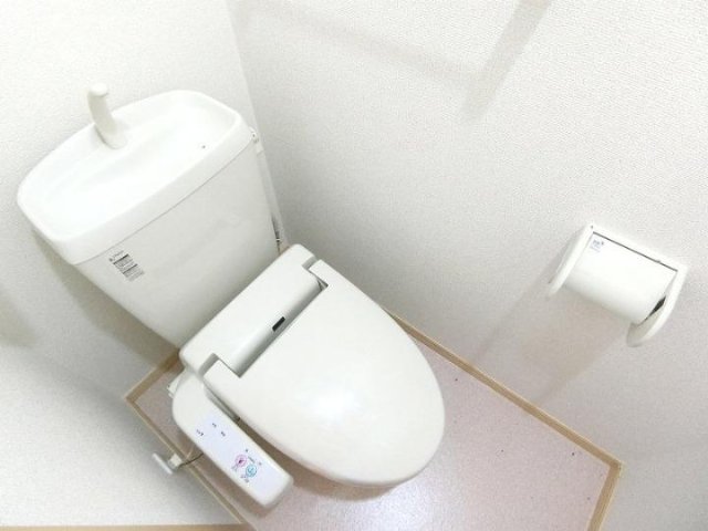 トイレ　トイレもきれいです