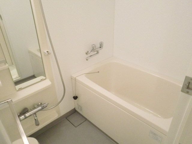 バス・シャワールーム　別部屋参考写真