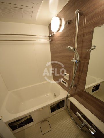 バス・シャワールーム　OPUS RESIDENCE SHINSAIBASHI SO