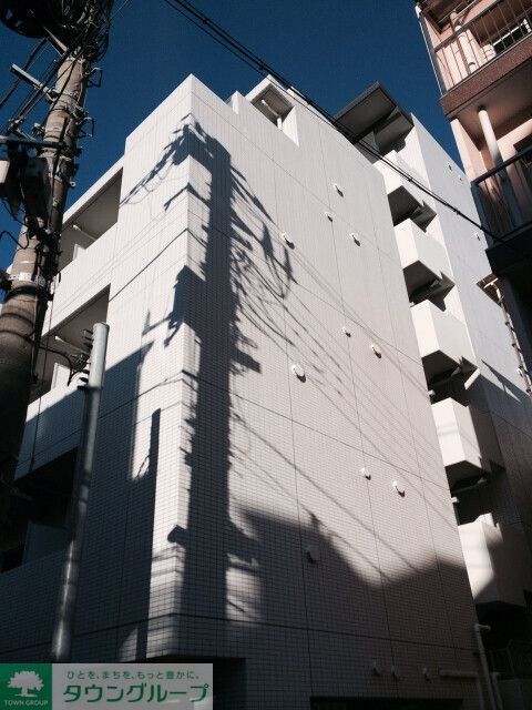 建物外観　鉄筋コンクリート７階建