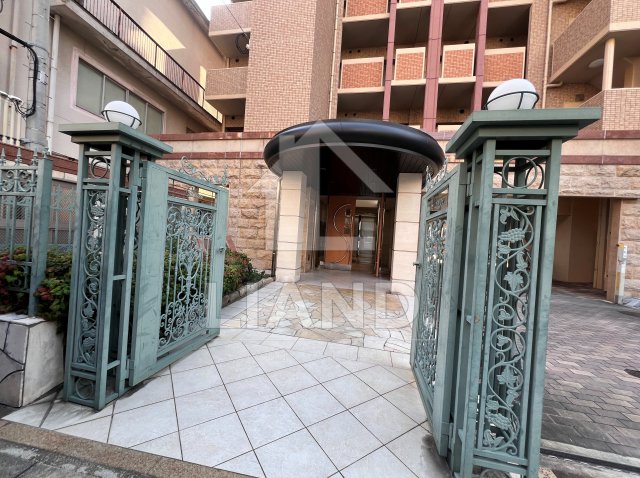 エントランス　サンロージュ薬院駅前