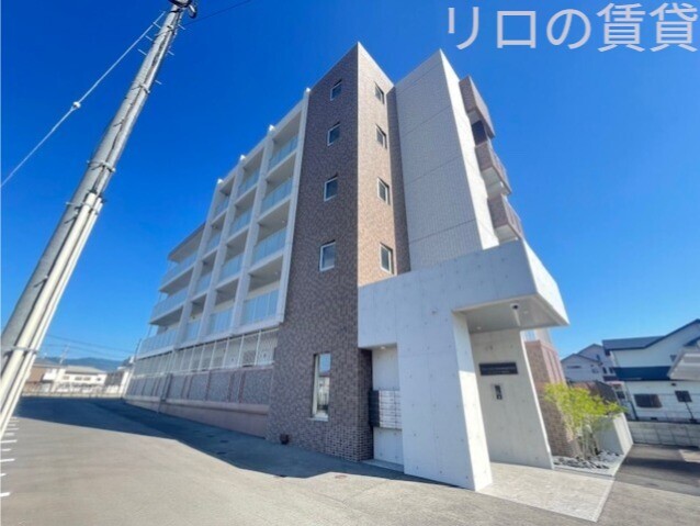 フルリジェール花見が浜の外観写真