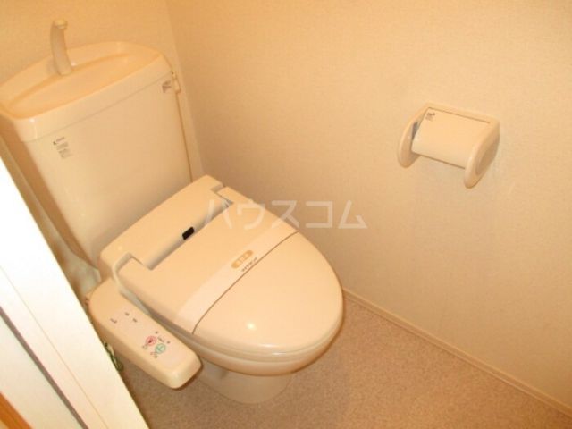 ＪＲ武蔵野線 新八柱駅 徒歩15分 2階建 築18年のトイレ写真