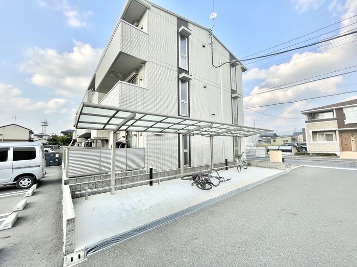 筑豊電気鉄道 新木屋瀬駅 徒歩19分 3階建 築9年の外観写真